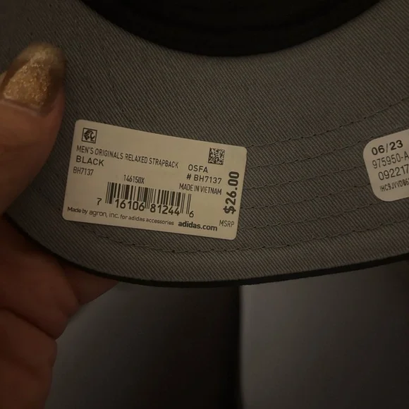Adidas Black Strapback Hat - Picture 2 of 2